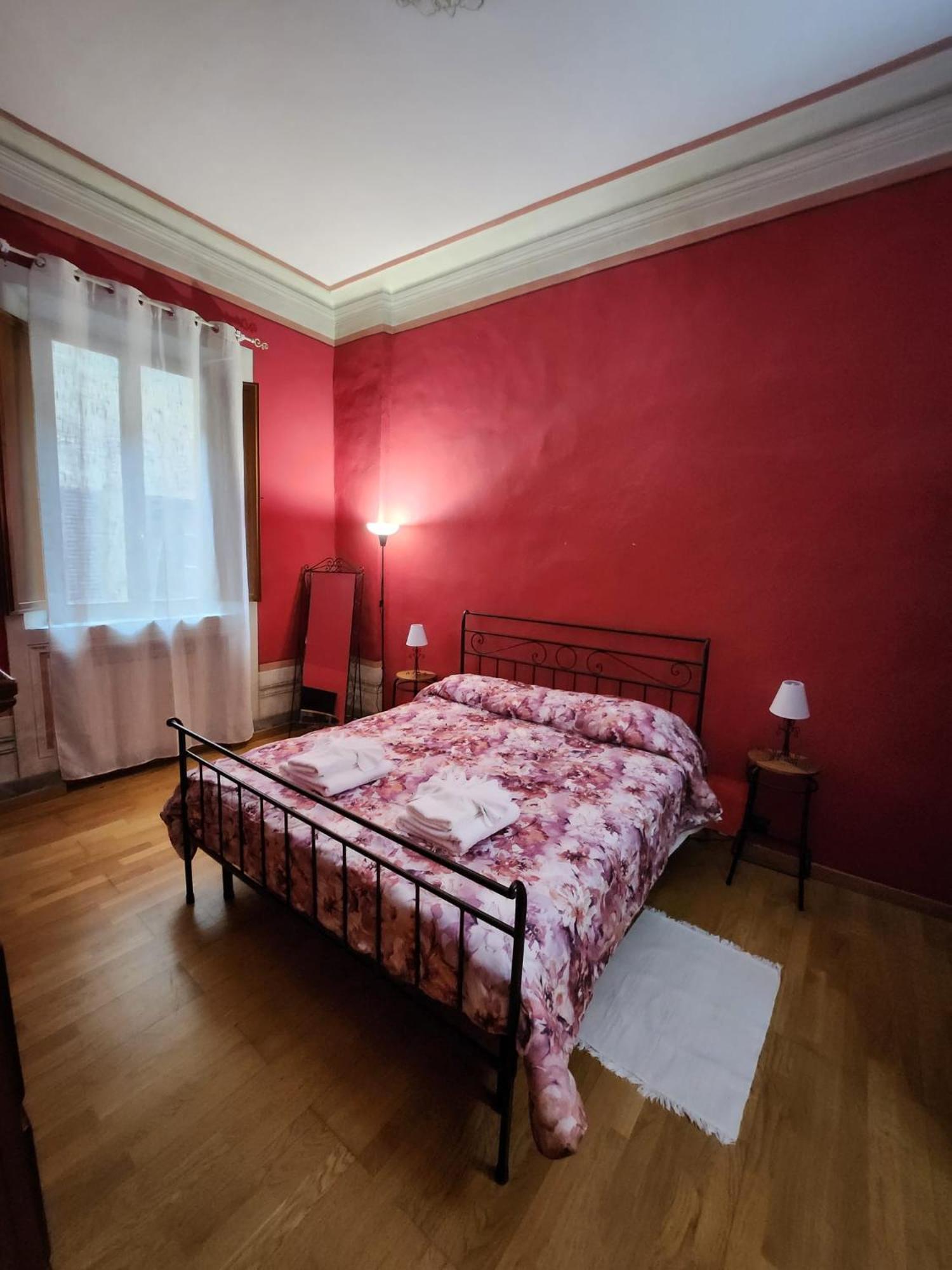 Il Nido Dell'Aquila By Francigenaapartments Siena Exterior photo